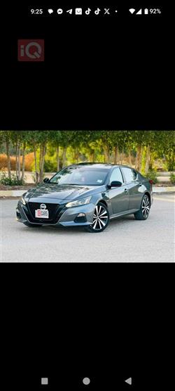 نيسان ألتيما